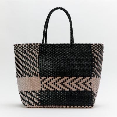 China Mexican Shoulder Handwoven Knitted Plastic Hand Made Recyclable Shopping Tote Bag for sale