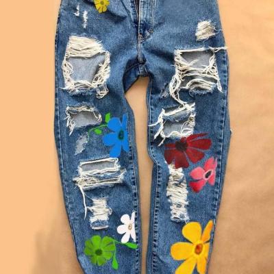 China 2022 QUICK DRY Women Ripped Hole Jeans Hip Waist Flower Print Pants With Pockets Bottoms Casual 100% Cotton Straight Jeans for sale