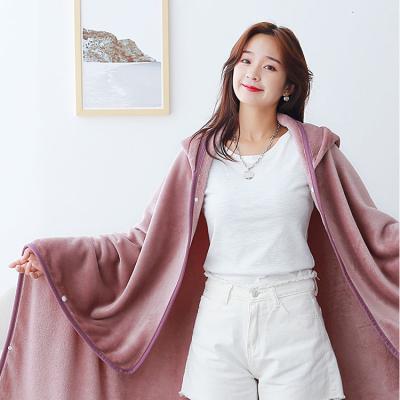 China Wholesale Custom Anti-static Logo Wool Plain Flannel Blanket Wearable Sherpa Blanket and Poncho Soft Covering for sale