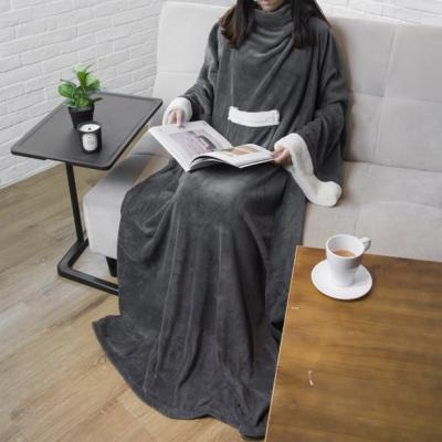 China High Quality Customized Super Sherpa Folded Wearable Winter Long Over Size TV Hoodie Cover With Sleeves for sale