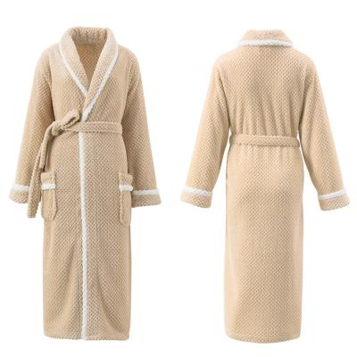 China Wholesale Custom Breathable Luxury Extra Long Thick Polyester Hotel White Robe 100% Warm Outdoor Night Bathrobe for sale