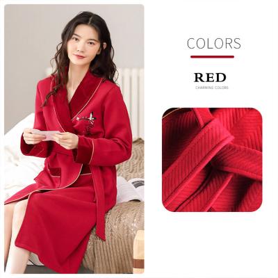 China Custom Embroidery Breathable Logo Flannel Couples Pajamas Are Thickened and Extended with Coral Velvet Winter Bathrobes for sale