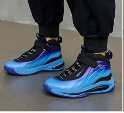 China Waterproof boys board shoes fashion sports high top students basketball shoes soft soled soled upper girls running shoes for sale