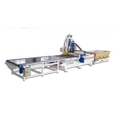 China Horizontal Customized Cutting And Drilling Production Line CNC Router Wood Engraving Machine for sale