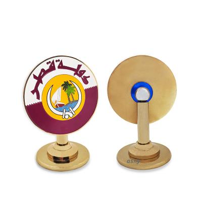 China 2022 Custom High Quality Qatar National Day Souvenirs Qatar Emblem Gold Trophy Qatar for sale