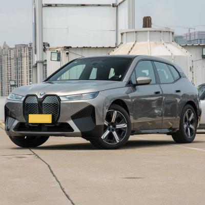 China 2023 2.0T Coches híbridos de gasolina BMW X3 PHEV 245 caballos de fuerza L4 5 asientos SUV 230km/h en venta