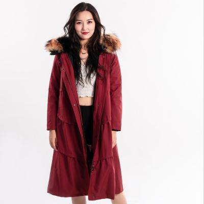 China Breathable Women's Real Fur Parka Winter Fashion Parka Coat With Real Raccoon Fur Collar Jacket Parker Short Style for sale