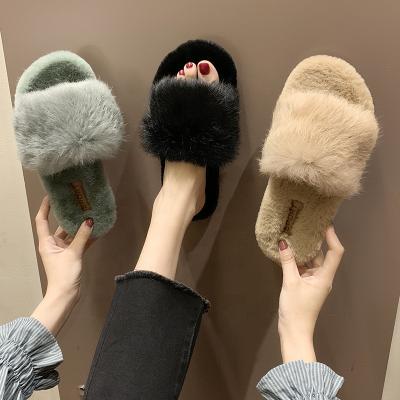 China Hot Selling Ladies Shoes Lit Flat Sandals Fashion Design Ladies Slippers Sandal Feminine Women Fur Slides for sale