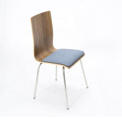 China Traditional Bentwood Chair Plywood Stacking Chair for sale