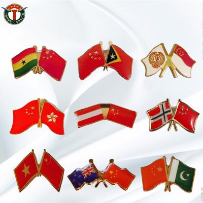 China 3D China Manufacturer Custom Metal Enamel Epoxy Souvenir Friendship Cross Country Flag Canada Lapel Pin Badge for sale