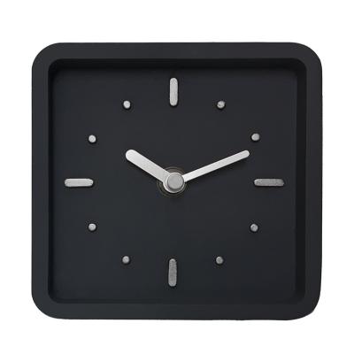 China Modern Design CLASSIC Resin Decorative Table Clock With Small Size for sale