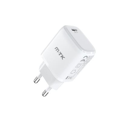 China UniversalÂ   PD Universal Wall Charger 18W Turbo Fast Charging and Smart Features for sale