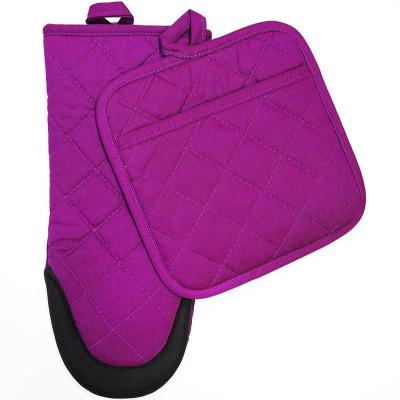 China Popular Purple Puppet Cotton Neoprene Waterproof Oven Glove Eco-friendly Oven Glove with Non-slip Neoprene Grip for sale