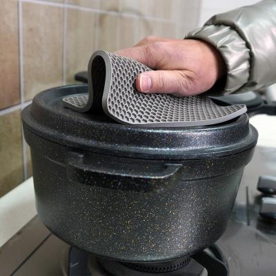 China Wholesale Custom Gray Logo Silicone Handle Grips Non Slip Kitchen Safe Heat Resistant Eco-Friendly Pot Holder for sale