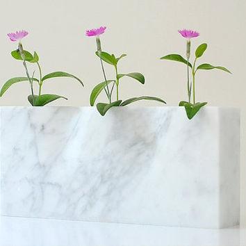 China Europe Home Decoration , Paper Thin Marble Flower Vase In Wave Shape for sale