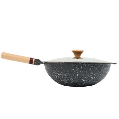 China Household Durable Non-stick Wok Pan 32 Cm High Quality Black Cast Iron With Wooden Handle Wok for sale