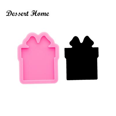 China Viable Shiny DY0329 Fits On 1.5 Inch Badge Spool 4.5cm Gift Box Shape Silicone Mold Jewelry Epoxy Resin Craft for sale