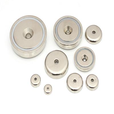 China Industrial Magnet Custom Round Based Magnet With Screw Hole For Sale D32*7.8mm for sale