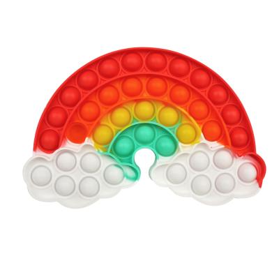 China 2021 Links Dye Noise Key Chain Bubble Bubble Squeeze Simple Eco-friendly Toy Rainbow Mini Silicone Squeeze for sale