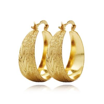 China CLASSIC Frosted 24k Gold Circle Earrings 30mm Women Simple Thin Dubai Gold Round Earrings for sale