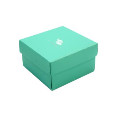 China Recyclable Luxury Customize Gift Boxes On And Lid Gift Cardboard Boxes Cosmetics Packaging Boxes for sale