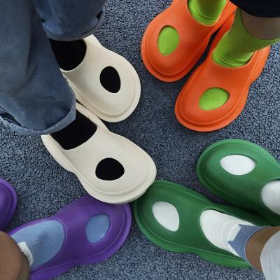 China Designer New Unisex Garden Shoes Orange EVA Waterproof Bubble Slippers Yeezy Shoes Clogs For Men And Women for sale