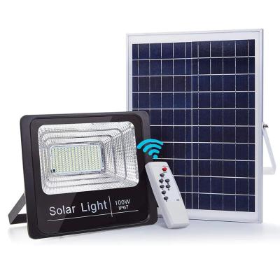 China Large Power IP66 SMD 30w 60w 100w 200w Outdoor Waterproof Large Current Garden Solar Led Flood Light for sale