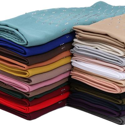 China New High Quality Pearl Diamond Female Chiffon Female Hijab Maxi Pleat Viscose Pashmina Headscarf Headscarf Spring And Summer Ladies Long Muslim Hijab Scarf for sale