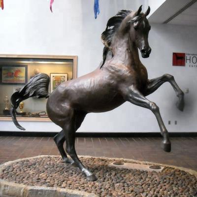 China Good Quality Stock Home Decoration China Arabian Horse Horse Sculptures For Sale for sale