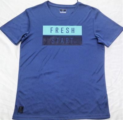 Chine Bleu rond de T-shirt du cou des hommes 140gsm imprimés par modèle confortable à vendre