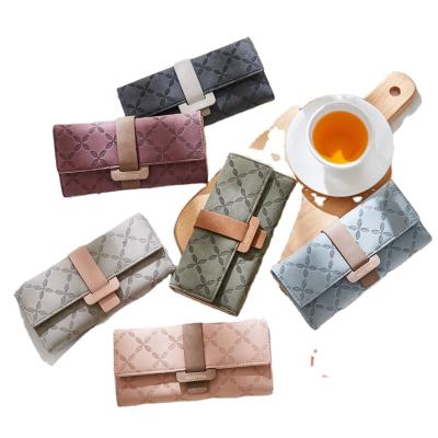 China Goods WAKED 2022 Leather Fashionable Triple Pocket Grid Ladies Phone Long Wallet for sale