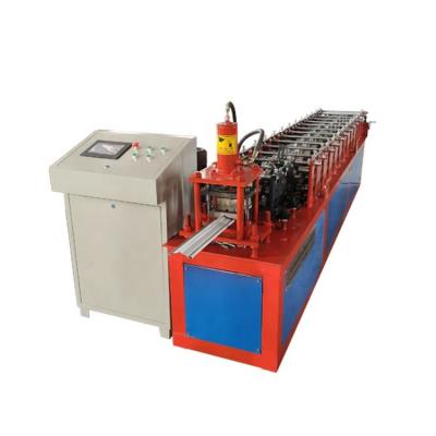 China 2021 Popular Hotels Galvanized Steel Overlap Garage Door Panel Trackless Roll Forming Machine for sale