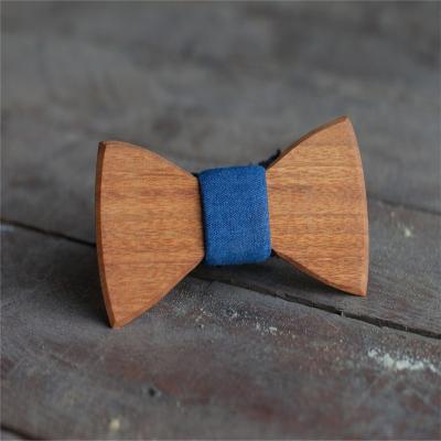 China 2020 Promotional Custom Fashion MRAZ Hot Cake Amazon Gifts Men's Striped Wood Bow Tie For Men for sale