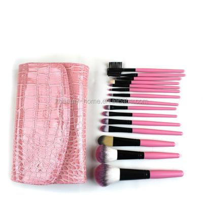 China Angular Blush 15pcs Makeup Set Brush Wooden Handle Hot Selling Cosmetic Brush With Snake Pattern Bag for sale