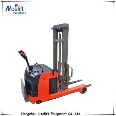 China Hotels 2 Ton Reach Truck 4.5m Battery Electric Reach Truck Te koop