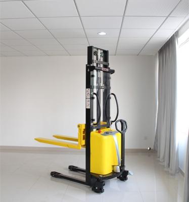 Китай Hotels Stacker 2000kg lifter 2000kg walkie semi electric automatic pallet forklift for sale продается