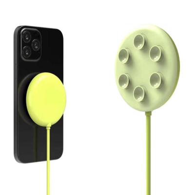 China 10w Mobile Phone Wireless Fast Charger With Suction Cup Wireless Fast Charger Charging Case For iPhone 12 for sale