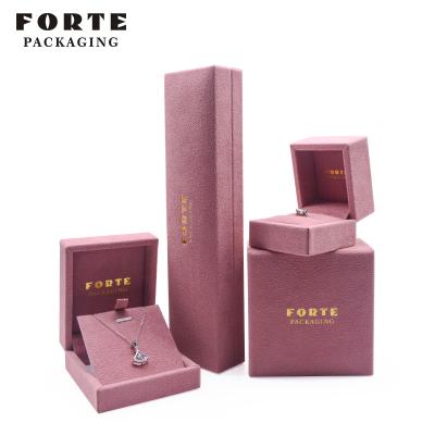 China FORTE Pink Luxury Jewelery Packaging Personalized Velvet Jewelery Box Custom Logo for sale