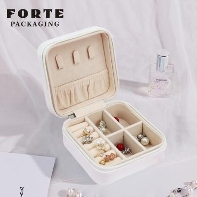 China FORTE Jewelry Organizer Leather Jewelry Organizer Storage Boxes” Eco-Friendly Case For Moving for sale