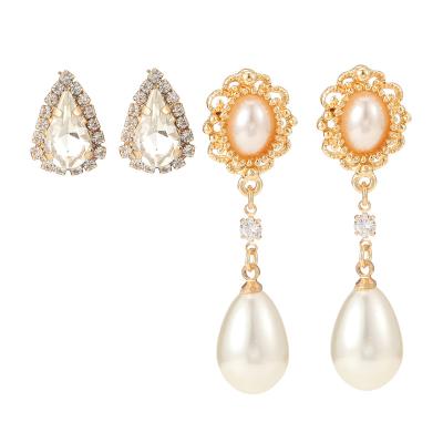 China Fashionable Wholesale Korea Fashion Hot Sale Ladies Waterdrop Earring Set and Rhinestone Stud Earrings for sale