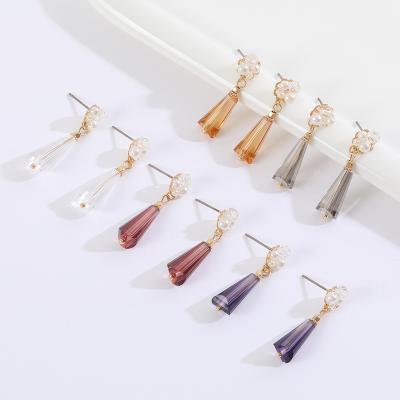 China Latest Fashion Trendy Crystal Glass Pearl Stud Jewelry Geometric Dangle Baroque Earrings for sale