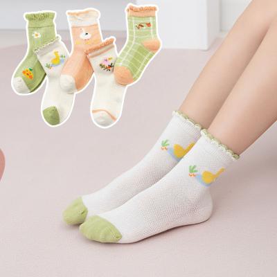 China Girls Summer QUICK DRY Thin Comfy Cotton Socks Cartoon Green Country Chick Cotton Socks for sale