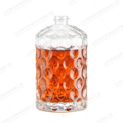 China Custom Beverage Color Clear Wine Decanter Bottle 500ml Glass Whiskey Decanter Bottle for sale