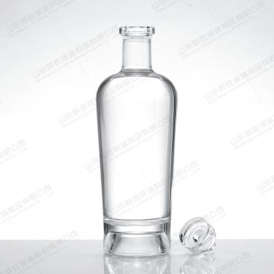 China Nordic empty 500ml 750ml beverage crystal glass wine bottle rum whiskey spirit vodka glass liquor liquor bottle with cork for sale