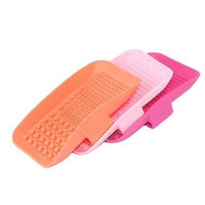 China Customized Logo Stickers Hot Sell Silicone Makeup Brush Cleaning Pad for sale