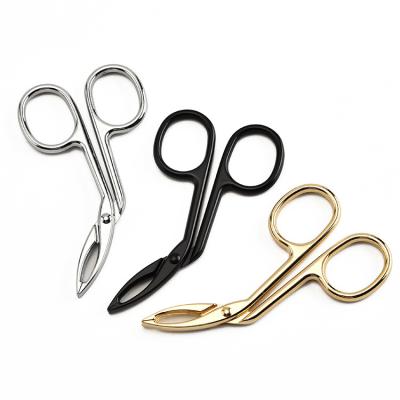 China Durable Scissors Shaped Eyebrow Tweezers Bend Tip Makeup Tool Multifunctional Removal Plucker Tool Stainless Steel Eyebrow Tweezers for sale