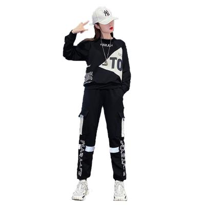 China QUICK DRY Long Sleeve Streetwear Sweatsuit Tops Sets Womens Pants Lounge Wear Wholesale Sets for sale