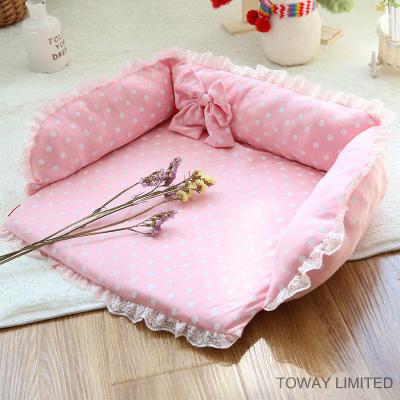 China Amortiguador rosado lindo del perro de Dots Princess Soft Pet Sofa en venta