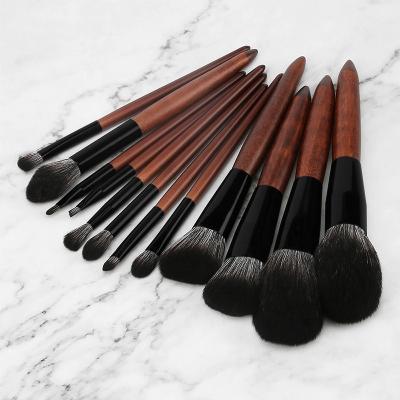 China Angular Blush Soft Hair Makeup Brushes 12pcs Handle Makeup Brush Wooden Fiber Fiber Makeup Brushes for sale