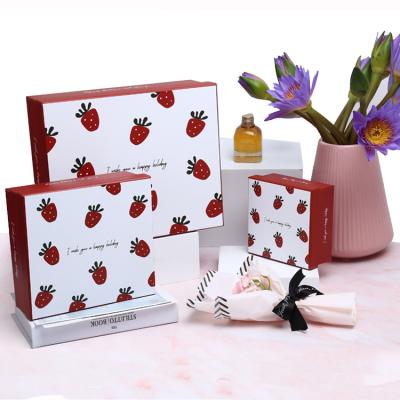 China High Quality Recycled Materials Strawberry Printing Custom Rigid Cardboard Gift Box Gift Packaging Box for sale